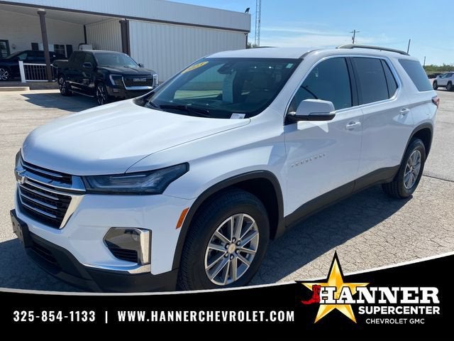 2023 Chevrolet Traverse LT Leather in Summit White — front three-quarter view